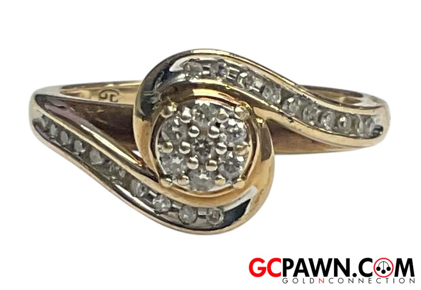 Unisex Cluster ring 10kt Yellow Gold 