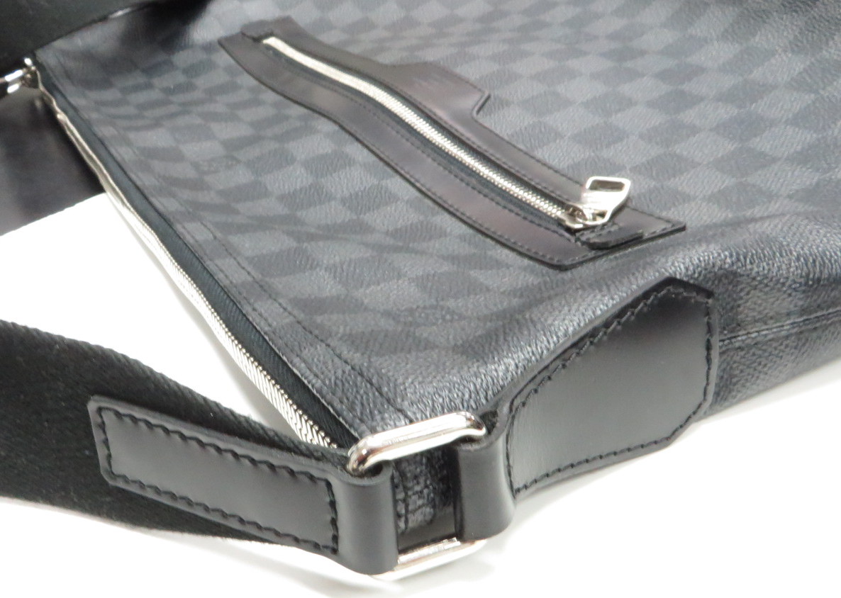 Louis Vuitton Purse Should bag/ Messenger bag