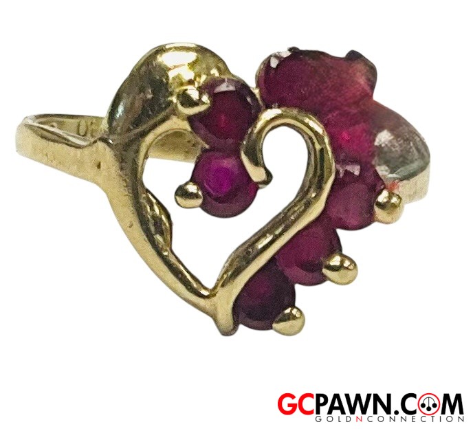 View product details for Women's Cluster ring 10kt Yellow Gold 