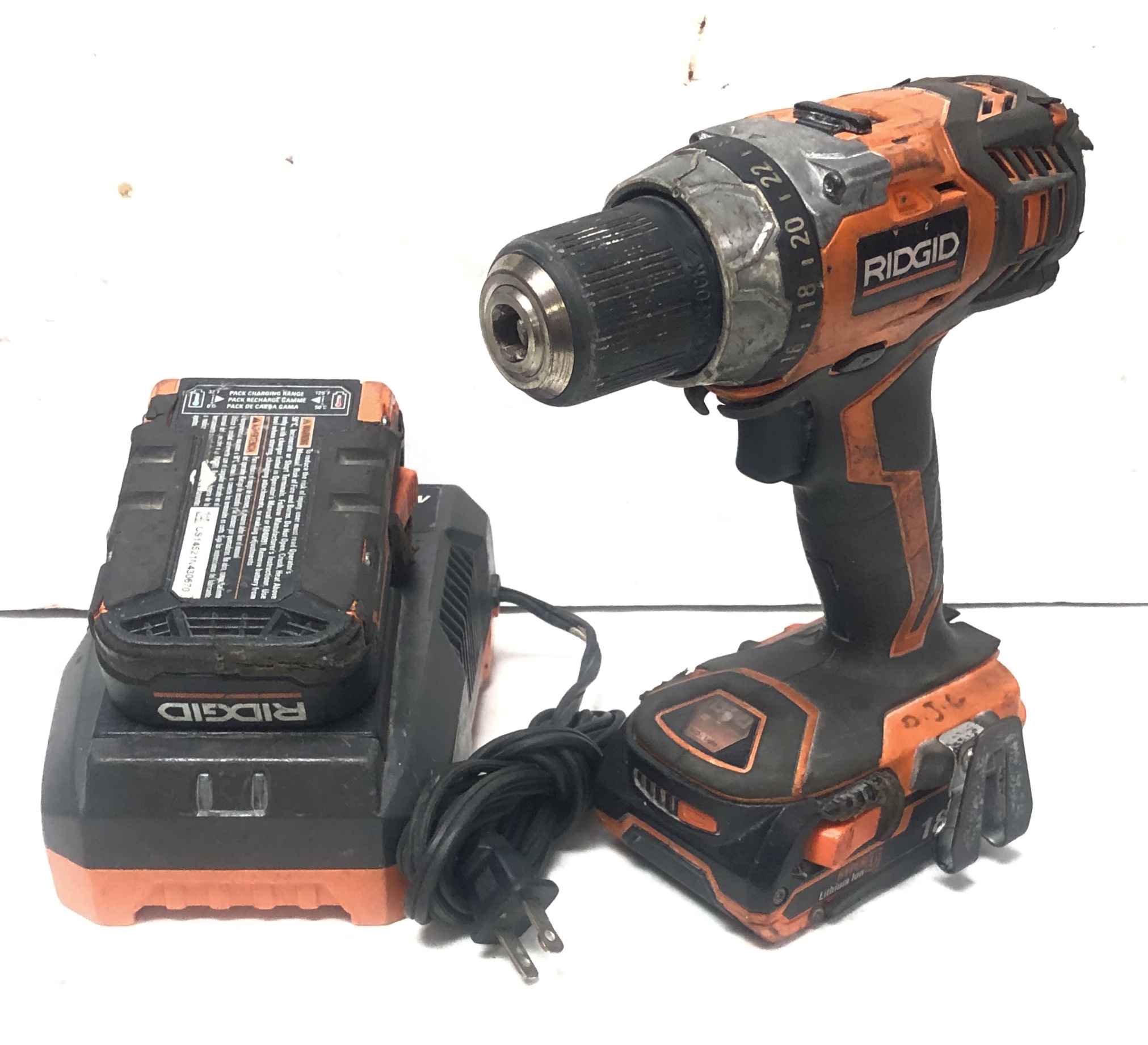 Ridgid Cordless hand tools R86008