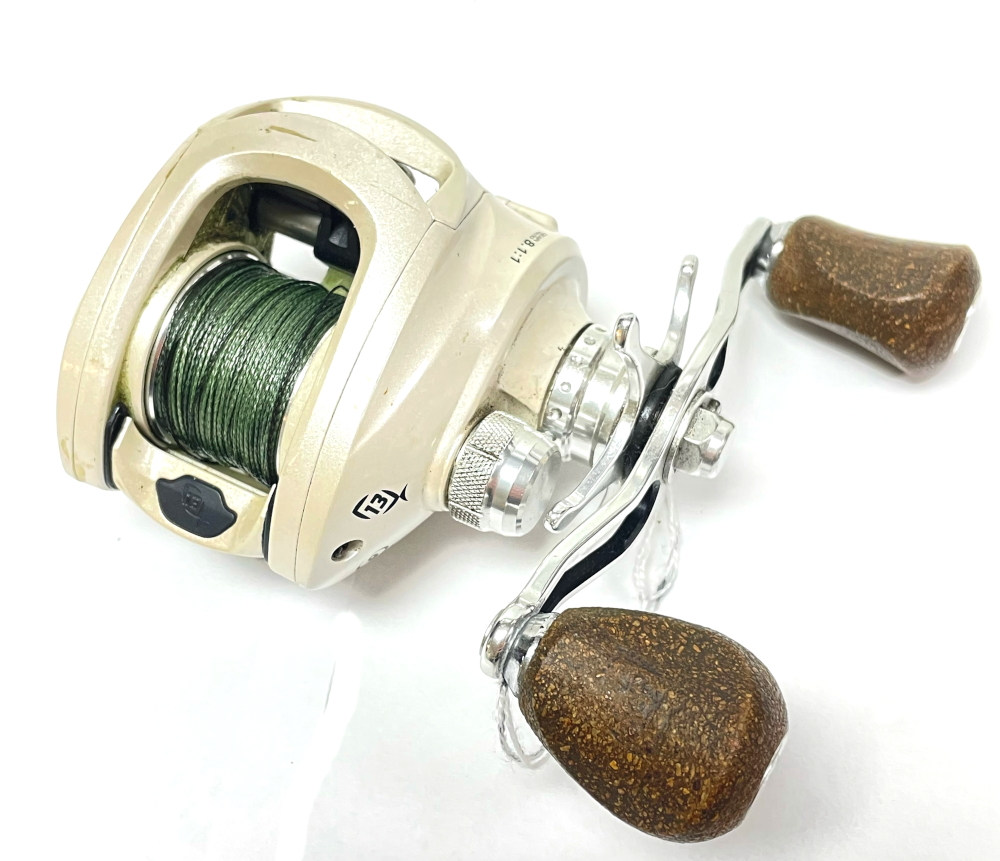 13 Fishing Reel concept c