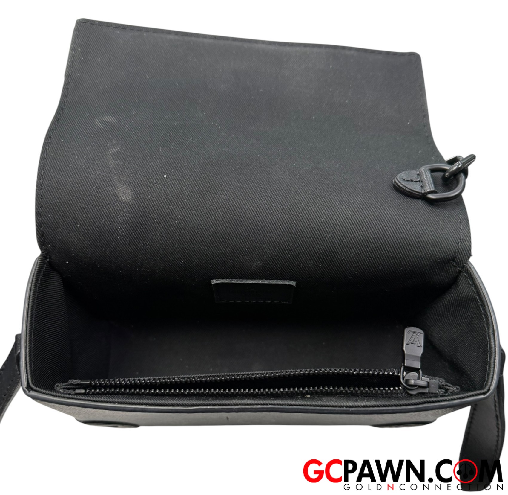 Louis Vuitton - Steamer Wearable Wallet