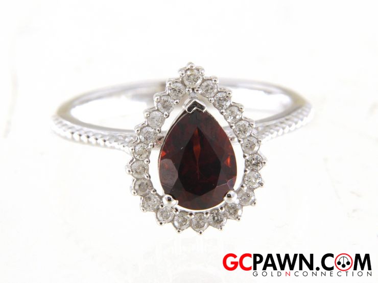 View product details for Women's Cluster ring 10kt White Gold 