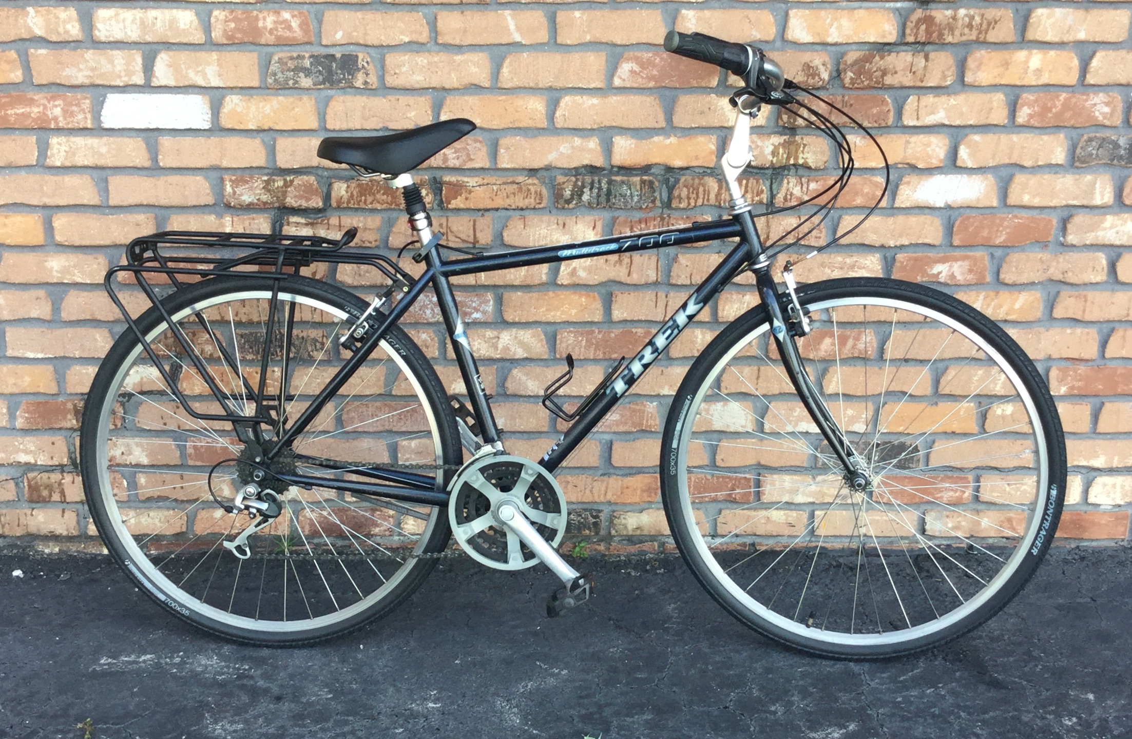 trek 700c hybrid