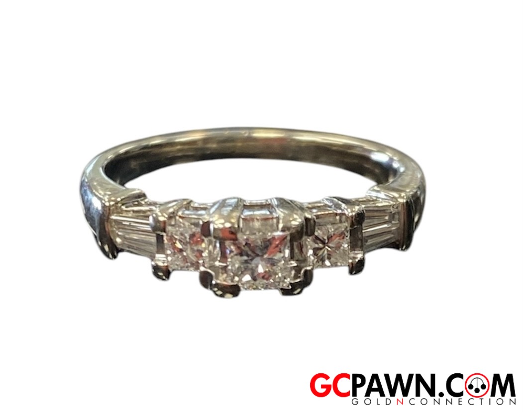 Diamond Women's Wedding band 14kt White Gold-img-0