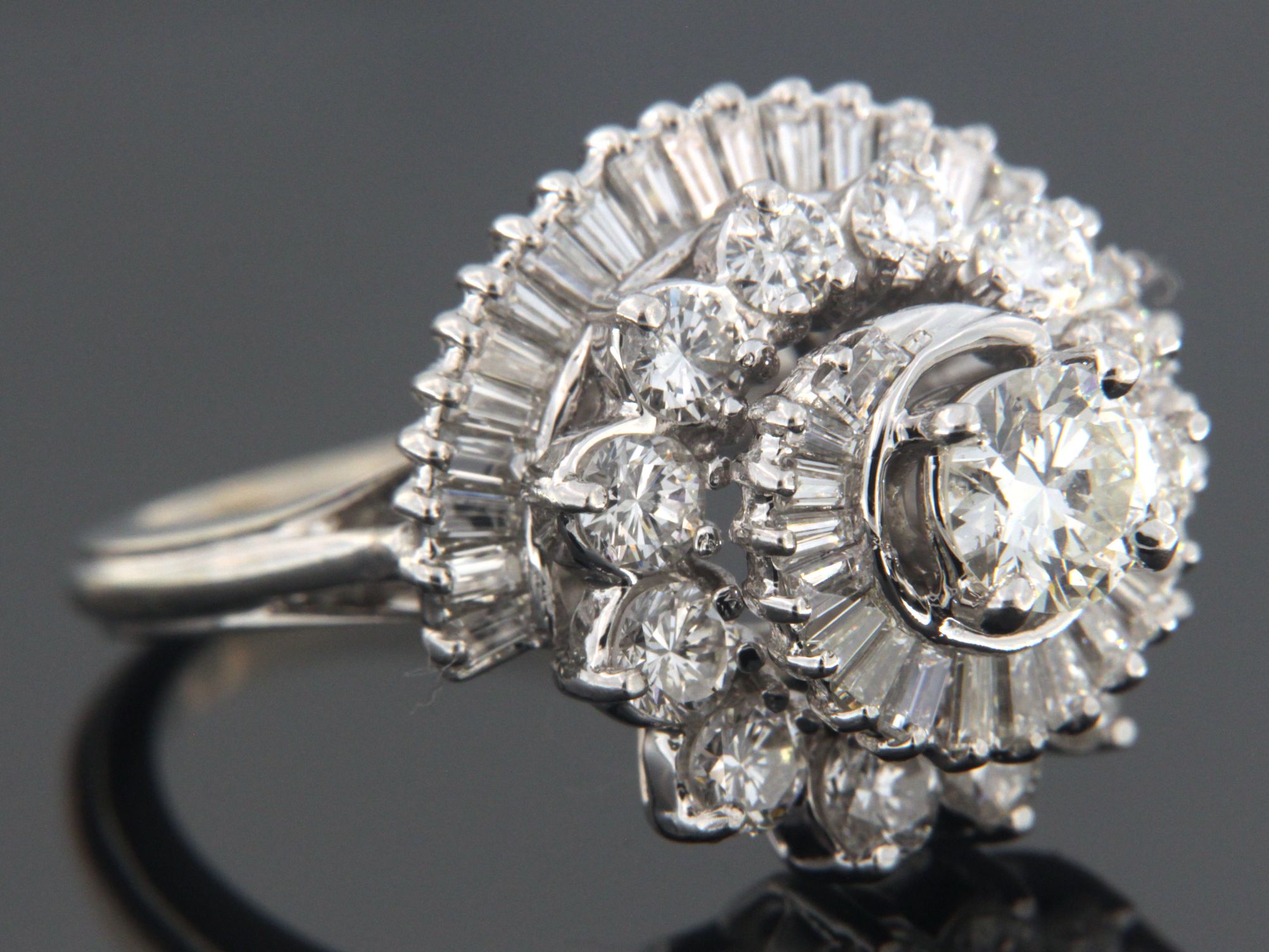 Women's Cluster ring 14kt White Gold Cluster Rings at 876825810