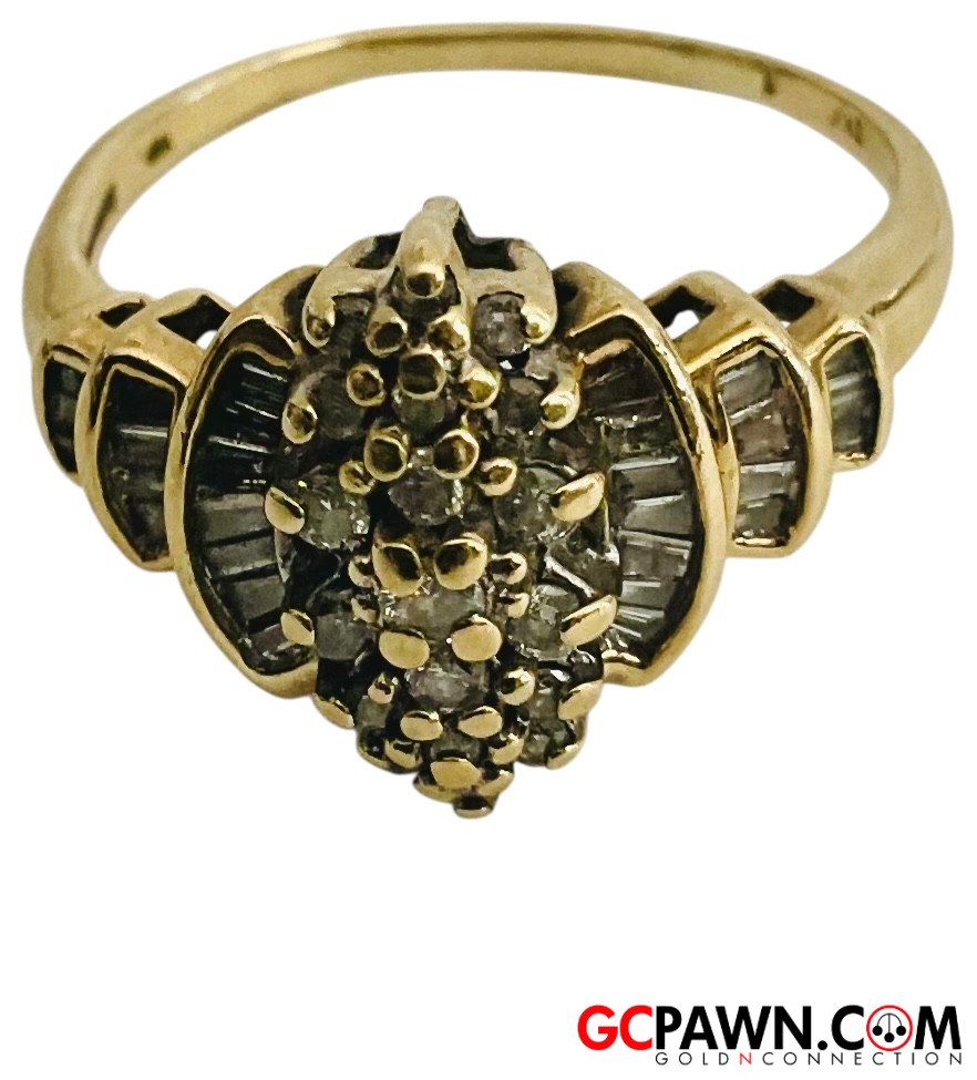 Diamond Women's Cluster ring 10kt Yellow Gold-img-0