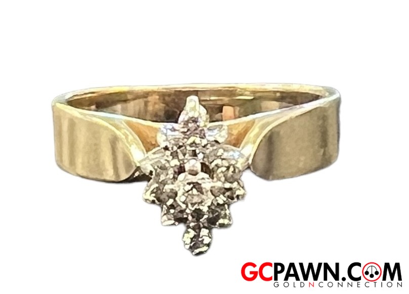 Diamond Women's Cluster ring 14kt Yellow Gold-img-0