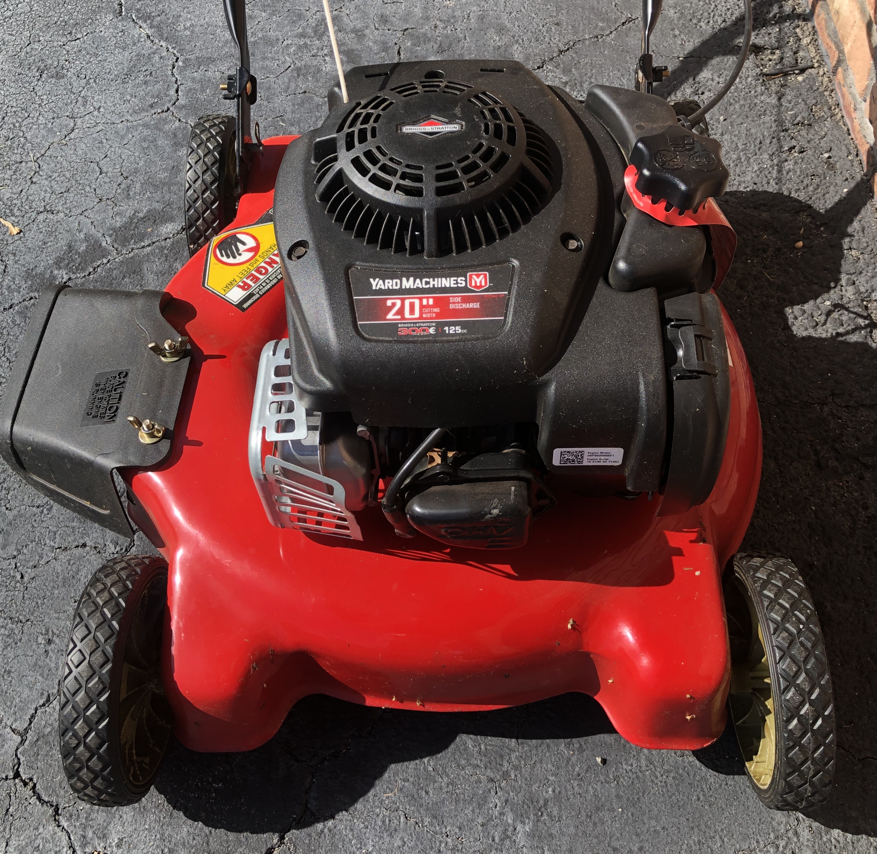 Yard Machines Push lawnmower 11A02BT729