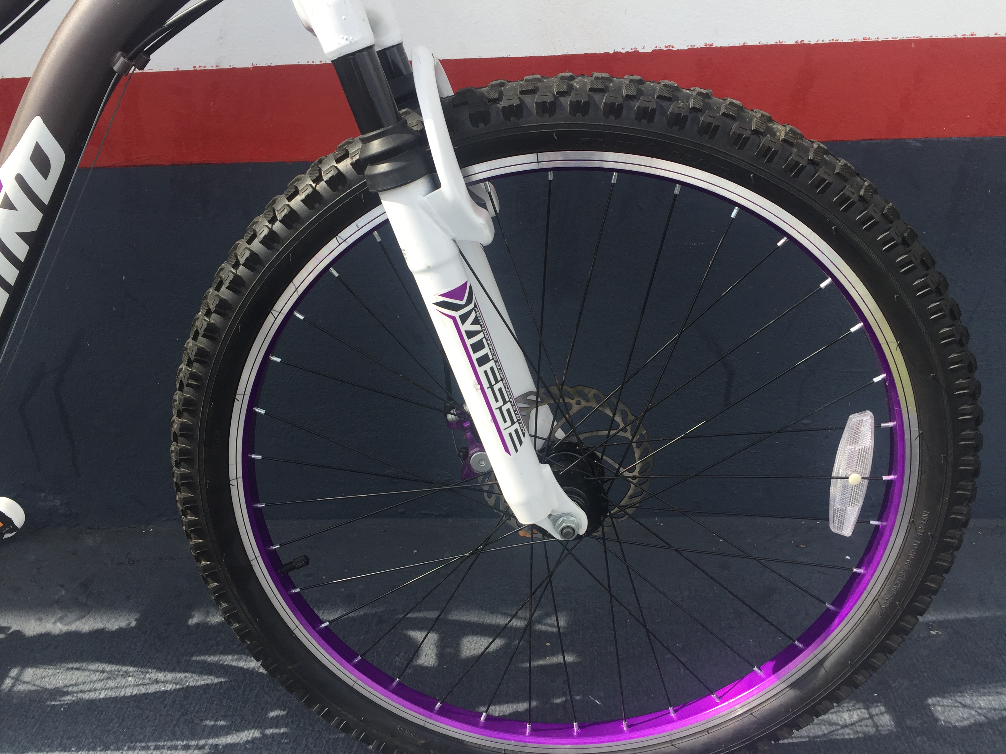 genesis whirlwind mountain bike