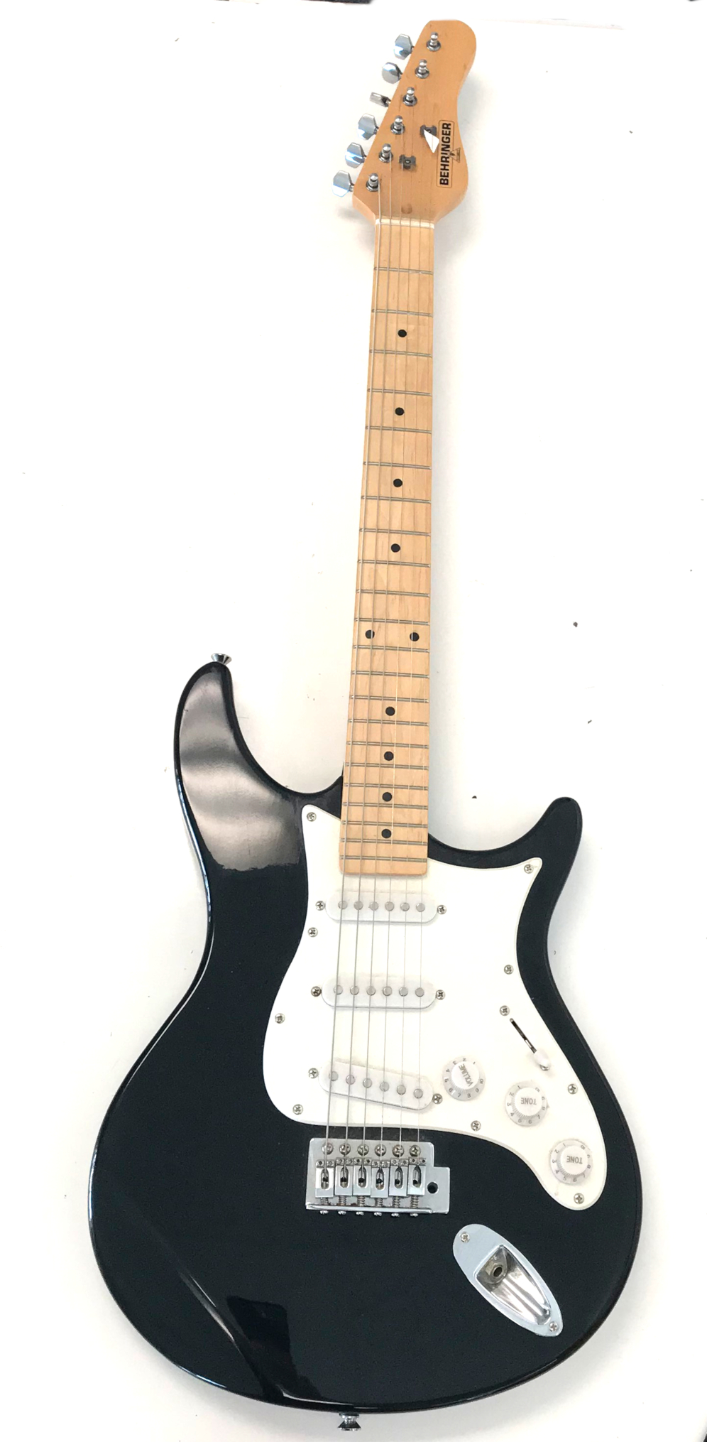 Behringer Guitar Acoustic electric Black/White