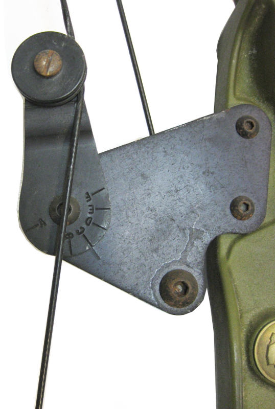 Bear Archery Bow & Arrows Whitetail Hunter